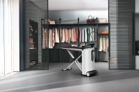 Miele FashionMaster B4847 Dampfbügelsystem Brombeerrot 