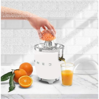 Smeg CJF11WHEU Zitruspresse, Anti-Tropf-Auslauf aus Edelstah